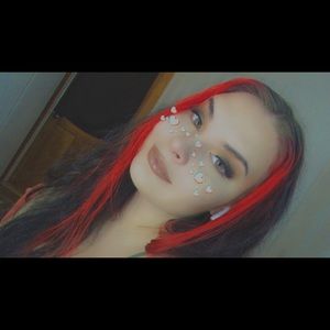 Meet your Posher, Azalia